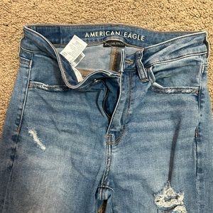American Eagle SUPER stretchy blue jeans! Size 2 price negotiable price!!!